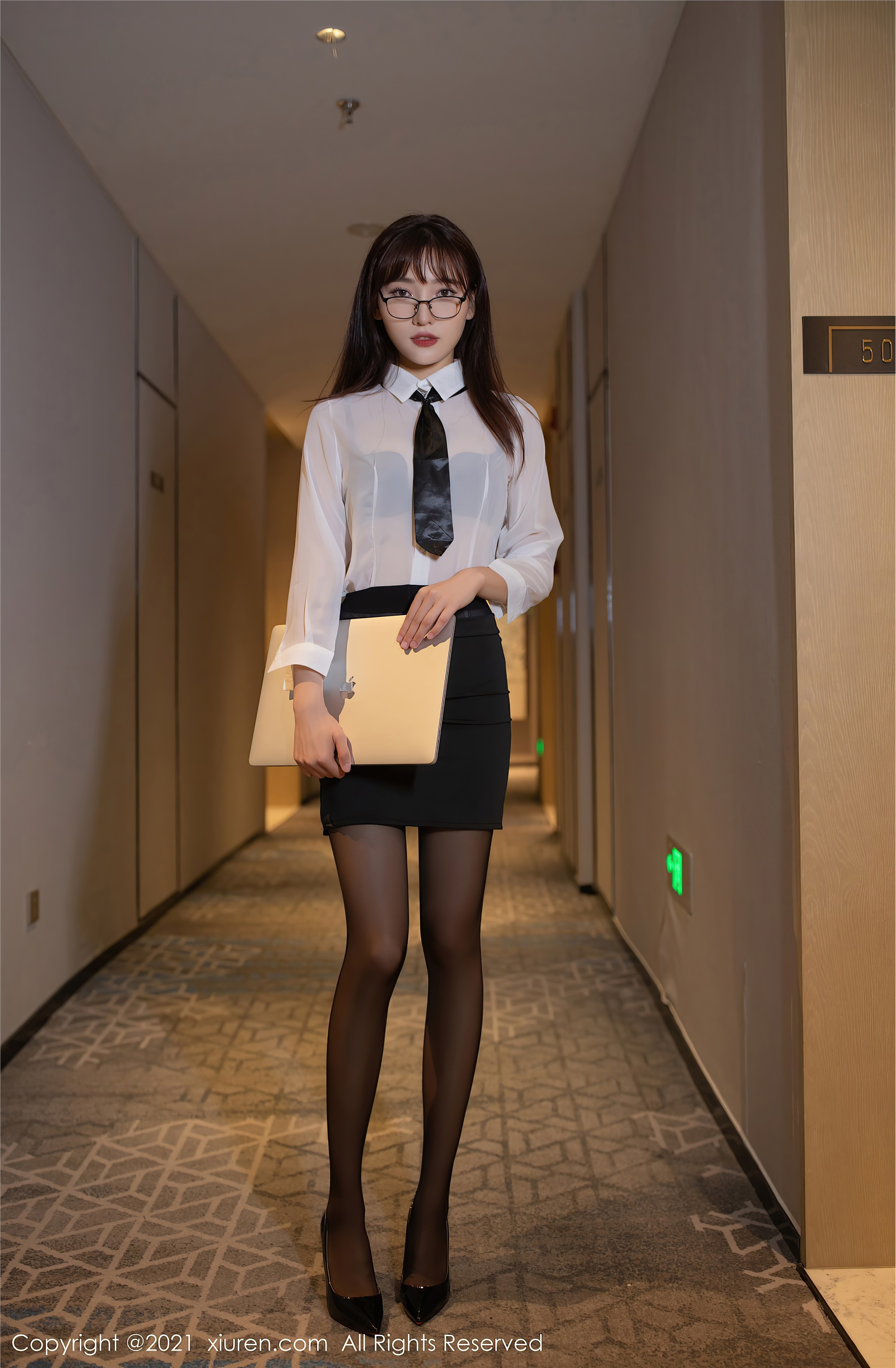 XIUREN秀人网 2021.07.22 No.3705 陆萱萱